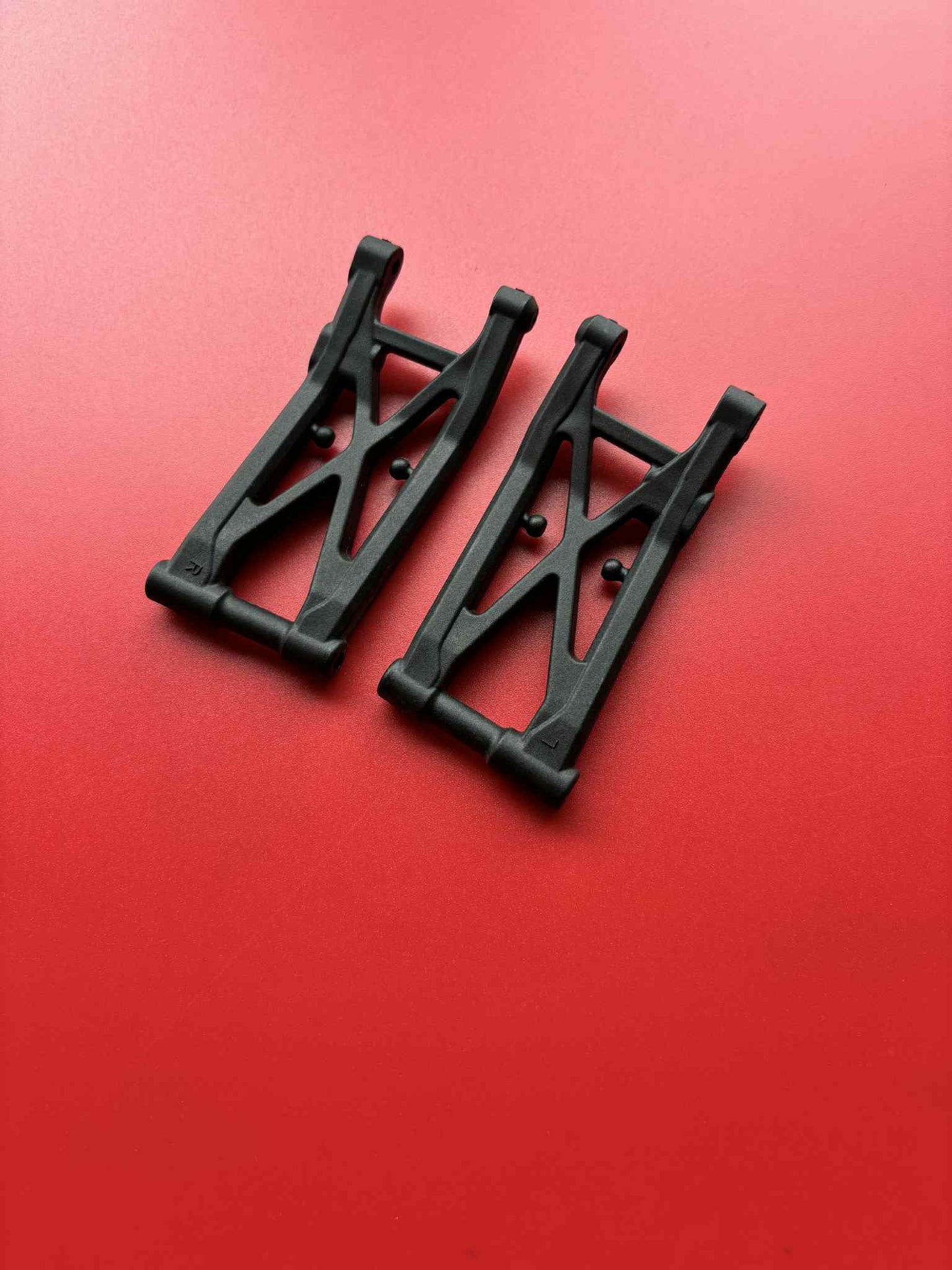 B-Five Rear Black Wishbones Will Fit RC10B5