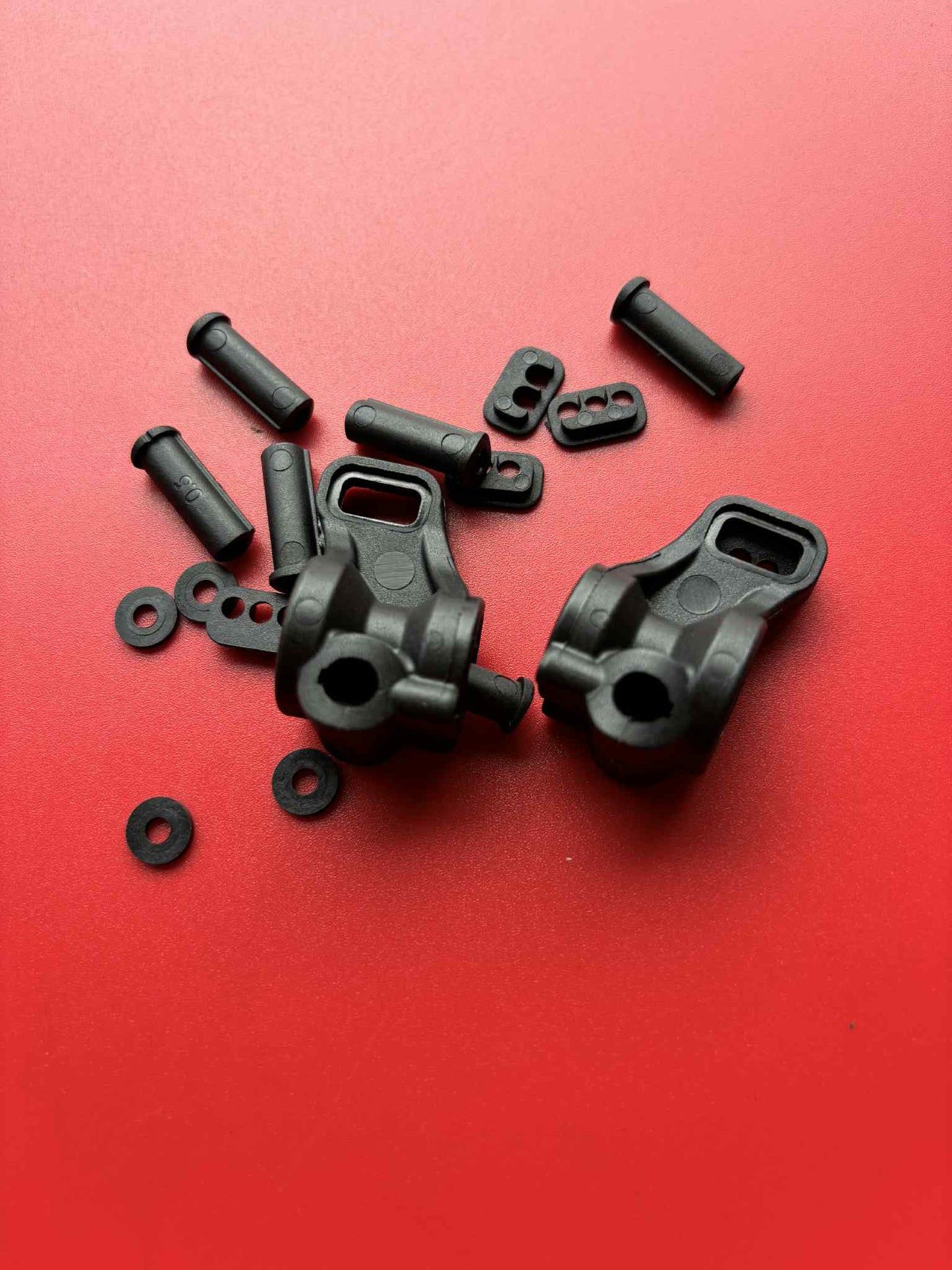 B-Five Rear Hubs PAIR Black Will Fit RC10B5