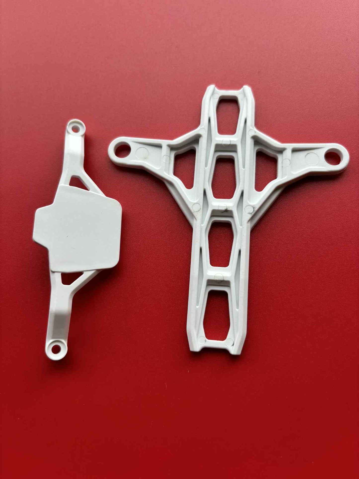 B-Five Battery Strap & Receiver Mount White Will Fit RC10B5
