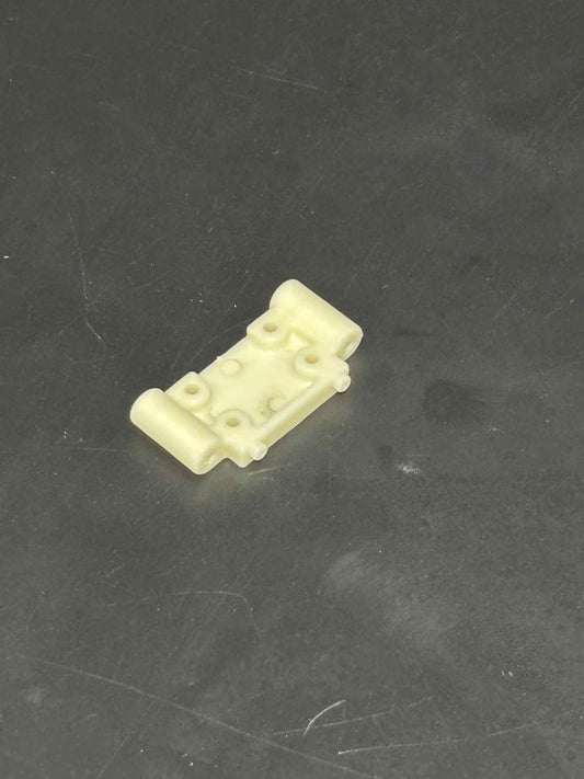 Front Bulkhead B4 White Neutral, Dyeable FR4-007 N