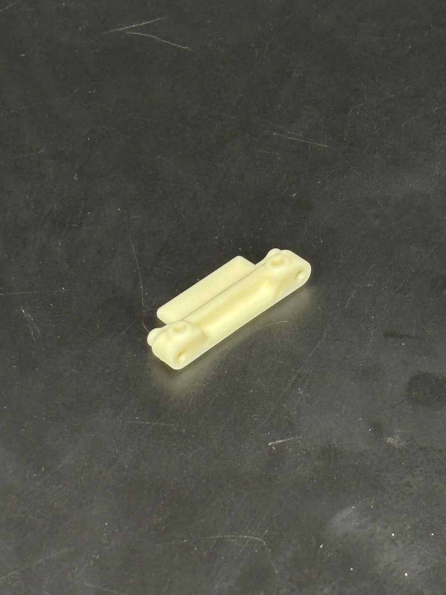 Rear Arm Mounts B4 White Neutral, Dyeable FR4-011 N
